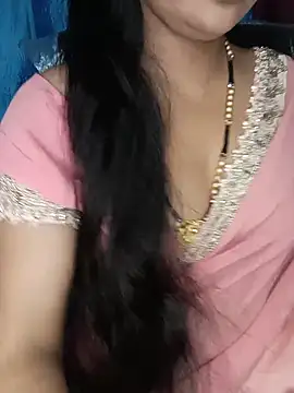 Snapshot of Rashmi_011 chatting on 06-09-26, 12:44 Rashmi 011 online show from 06-09-26, 12:44