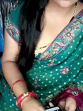 Snapshot of Rashmi_011 chatting on 06-10-26, 12:44 Rashmi 011 online show from 06-10-26, 12:44