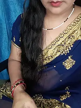 Snapshot of Rashmi_011 chatting on 07-05-26, 12:39 Rashmi 011 online show from 07-05-26, 12:39