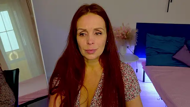 Alexis Lovely online show from 10-21-25, 05:19