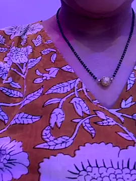 Snapshot of bindiyarani01 chatting on 10-05-25, 01:31 bindiyarani01 online show from 10-05-25, 01:31