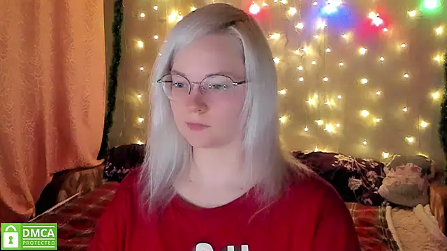 HoneyDazzle online show from 12-19-25, 08:49