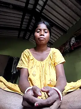 Snapshot of cutemona2 chatting on 11-04-25, 10:14 cutemona2 online show from 11-04-25, 10:14