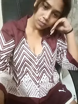 kudi sexy online show from 10-08-25, 02:47