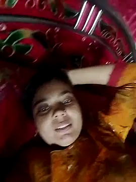 ayesha0001122 online show from 10-17-25, 03:53