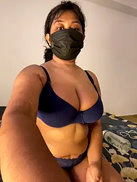 Monica  Bellucci   online show from 11-16-25, 07:47