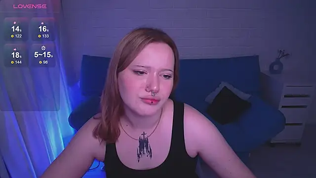 AuroraMour online show from 10-18-25, 01:01