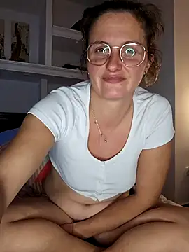 xcrazzycat online show from 02-24-26, 09:24