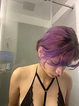 Snapshot of sukulaurens chatting on 12-23-25, 03:48 sukulaurens online show from 12-23-25, 03:48