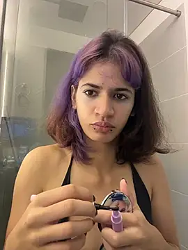 Snapshot of sukulaurens chatting on 01-06-26, 04:16 sukulaurens online show from 01-06-26, 04:16