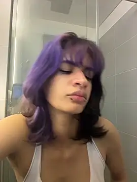 Snapshot of sukulaurens chatting on 01-19-26, 04:49 sukulaurens online show from 01-19-26, 04:49