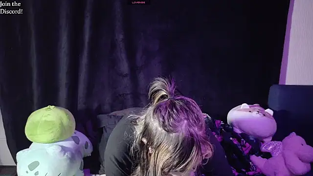 Snapshot of venusflytrapped chatting on 02-02-26, 04:17 venusflytrapped online show from 02-02-26, 04:17