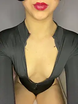 Snapshot of christalles chatting on 11-09-25, 07:34 christalles online show from 11-09-25, 07:34