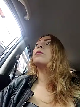 Snapshot of miaaeuphoriaa chatting on 11-04-25, 07:24 miaaeuphoriaa online show from 11-04-25, 07:24