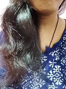 Snapshot of anjali2351 chatting on 02-08-26, 05:49 anjali2351 online show from 02-08-26, 05:49