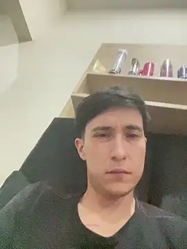 nicollylazulli online show from 11-15-25, 03:59