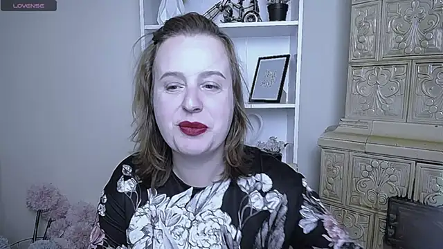 HelenFl online show from 10-23-25, 07:07