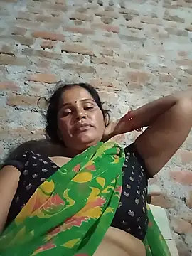 Snapshot of Nm_sanjna chatting on 07-11-26, 11:06 Nm sanjna online show from 07-11-26, 11:06