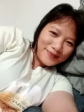 TrangNemo online show from 10-11-25, 02:04