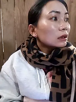 Snapshot of kun-love chatting on 11-13-25, 08:24 kun-love online show from 11-13-25, 08:24