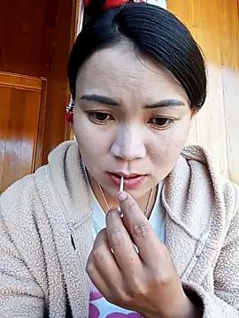 Snapshot of kun-love chatting on 11-25-25, 05:07 kun-love online show from 11-25-25, 05:07