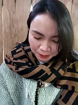 Snapshot of kun-love chatting on 11-28-25, 02:03 kun-love online show from 11-28-25, 02:03