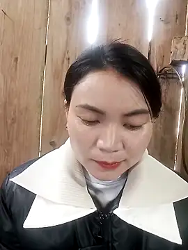 Snapshot of kun-love chatting on 12-15-25, 02:27 kun-love online show from 12-15-25, 02:27