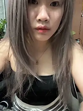 Beyeuuu online show from 04-13-26, 01:55