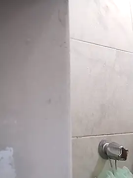 Lollysmile26 online show from 10-21-25, 01:06