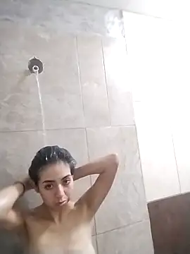 Lollysmile26 online show from 11-22-25, 05:50