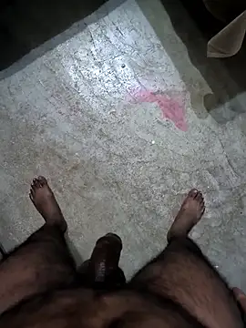 Snapshot of Bull_For_Cuckold_Realmeet chatting on 12-20-25, 05:09 Bull For Cuckold Realmeet online show from 12-20-25, 05:09