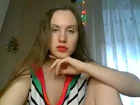 Lynirina online show from 04-18-26, 03:21