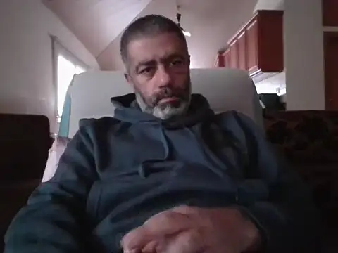 Snapshot of Hitmanforu83 chatting on 03-10-26, 03:17 Hitmanforu83 online show from 03-10-26, 03:17