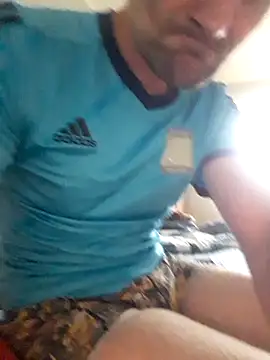 Snapshot of Remello1 chatting on 12-03-25, 12:58 Remello1 online show from 12-03-25, 12:58