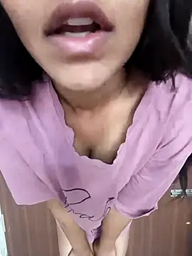 Snapshot of anshika0124 chatting on 02-10-26, 05:55 anshika0124 online show from 02-10-26, 05:55