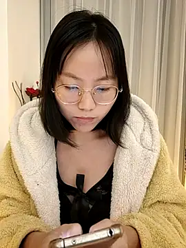 nini10052025 online show from 11-05-25, 01:49