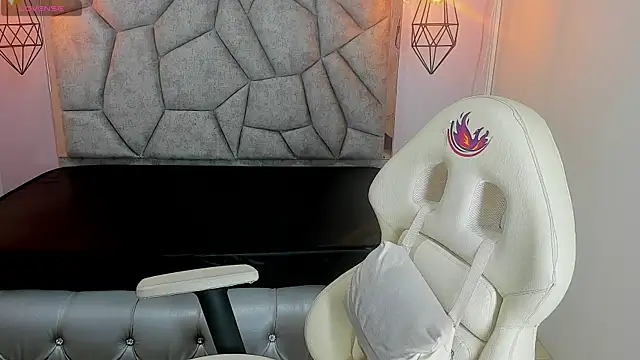 Addyy 02 online show from 03-26-26, 07:19