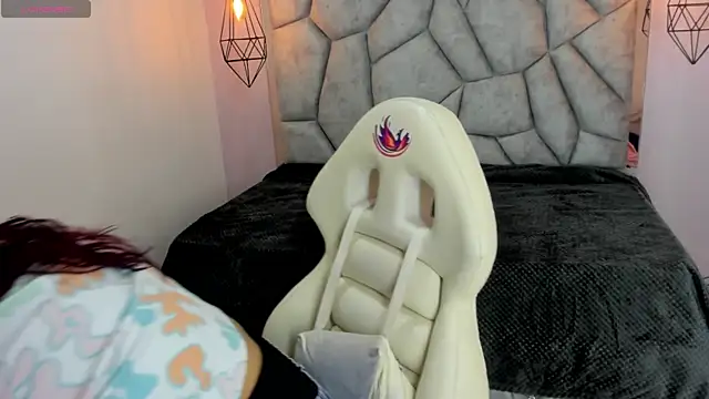 Addyy 02 online show from 04-16-26, 07:03