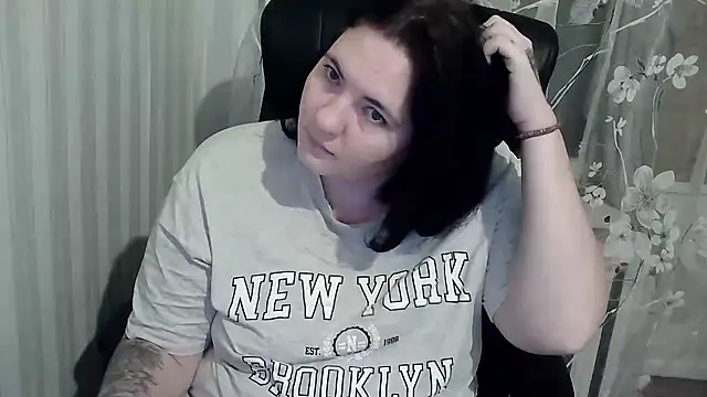 Snapshot of XLisaBlueXs_ chatting on 10-12-25, 07:46 XLisaBlueXs online show from 10-12-25, 07:46