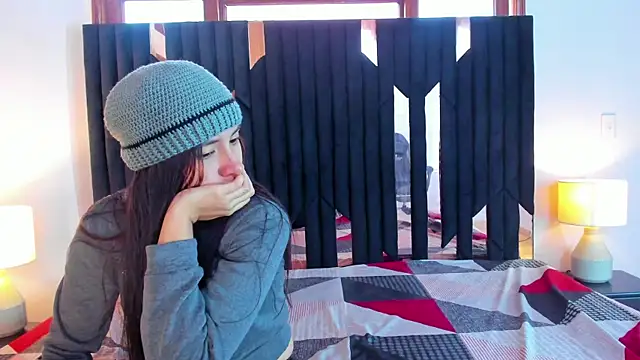 Sofy and Mia online show from 11-15-25, 12:34