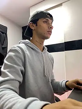 ErosDominant online show from 11-20-25, 01:50