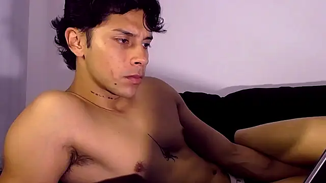 Snapshot of ErosDominant chatting on 07-21-26, 12:24 ErosDominant online show from 07-21-26, 12:24
