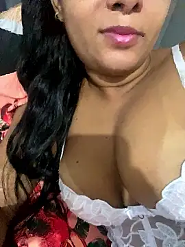 Snapshot of Brunamorenago chatting on 01-14-26, 12:44 Brunamorenago online show from 01-14-26, 12:44