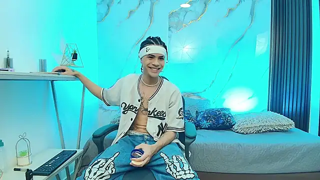 JacobBlackwell  online show from 03-03-26, 03:34