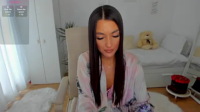 Snapshot of bubbledoll77 chatting on 02-17-26, 08:11 bubbledoll77 online show from 02-17-26, 08:11