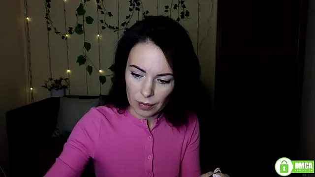 Snapshot of Rita_lovvylyou chatting on 10-20-25, 05:30 Rita lovvylyou online show from 10-20-25, 05:30