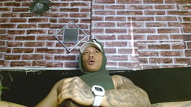 Snapshot of jordan_bigcock_ chatting on 04-29-26, 01:59 jordan bigcock online show from 04-29-26, 01:59