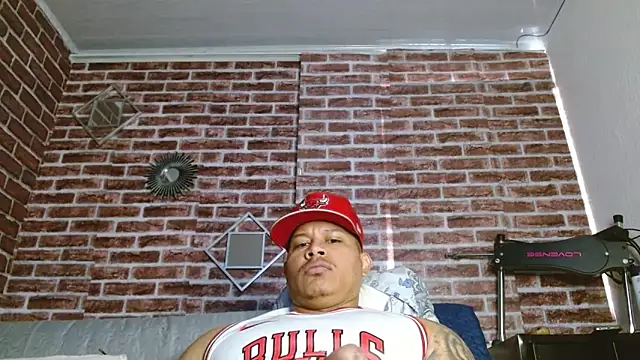 Snapshot of jordan_bigcock_ chatting on 05-20-26, 03:07 jordan bigcock online show from 05-20-26, 03:07