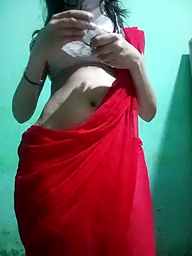 Hornyme18 online show from 10-29-25, 05:04