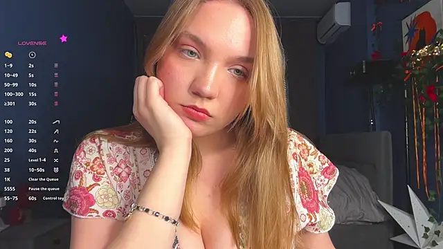 Snapshot of RebeccaEglitis chatting on 04-22-26, 05:25 RebeccaEglitis online show from 04-22-26, 05:25